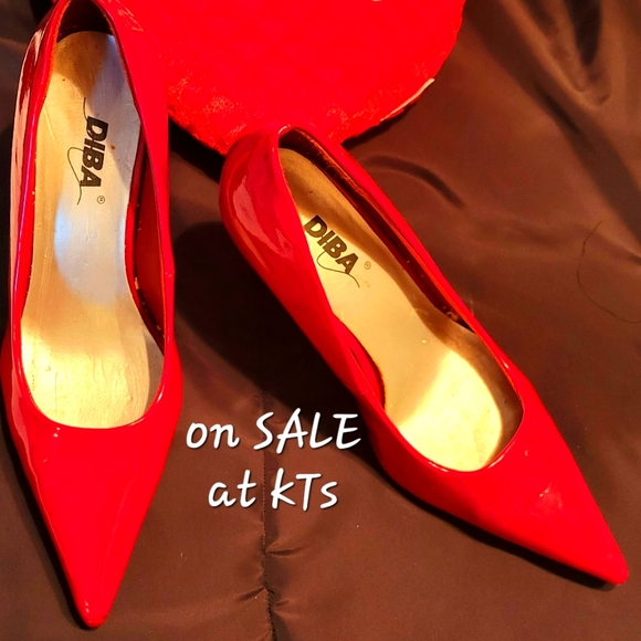 Red Pumps - Picture 1 of 3